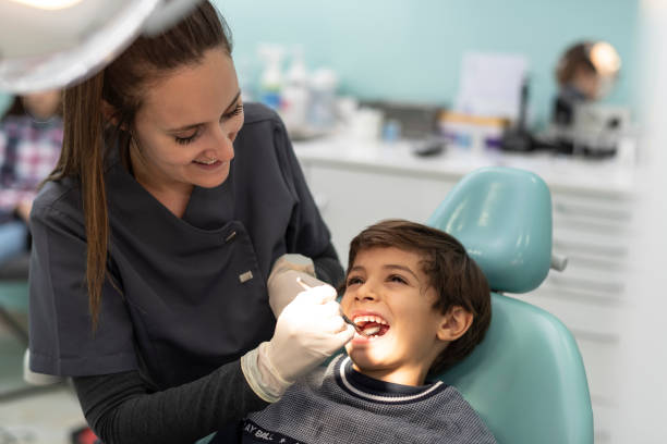 Best Emergency Tooth Extraction  in Holt, MI